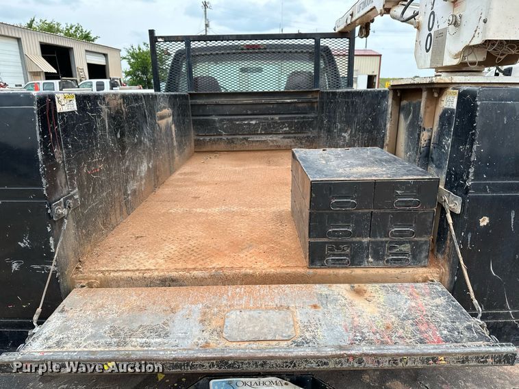 image for item DP3162 1997 Ford F350  utility bed pickup truck