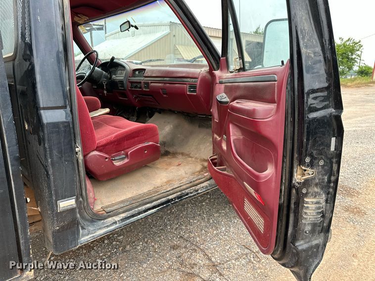 image for item DP3162 1997 Ford F350  utility bed pickup truck