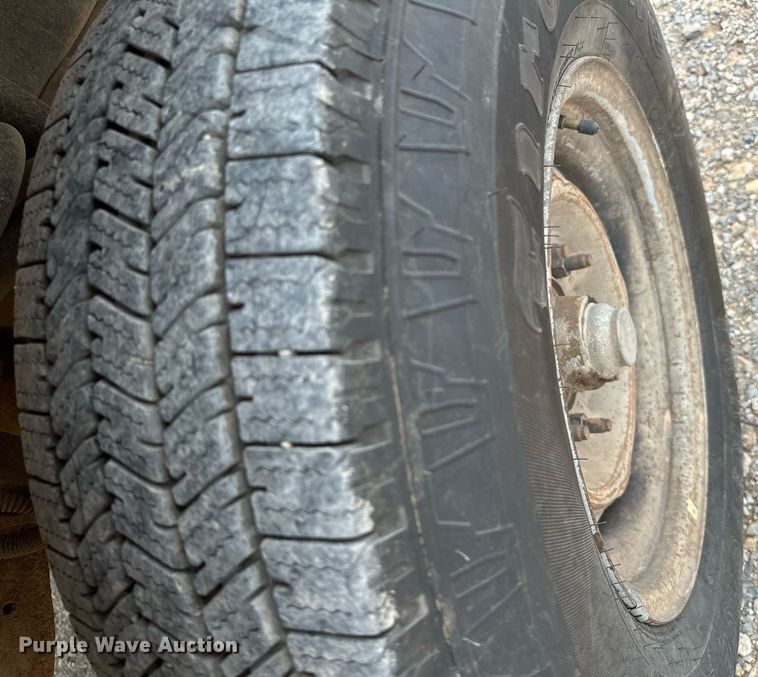 image for item DP3162 1997 Ford F350  utility bed pickup truck