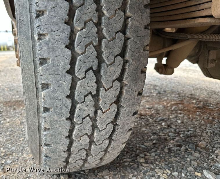 image for item DP3162 1997 Ford F350  utility bed pickup truck