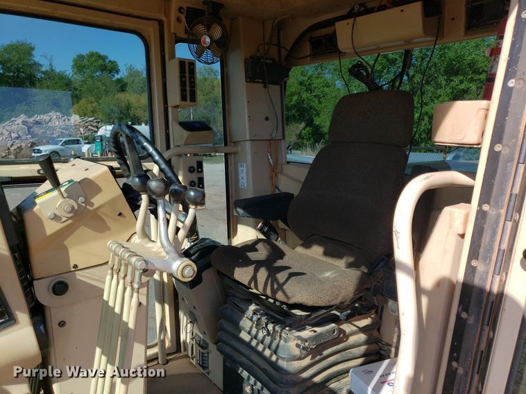 image for item DP7852 2007 Caterpillar   143H motor grader