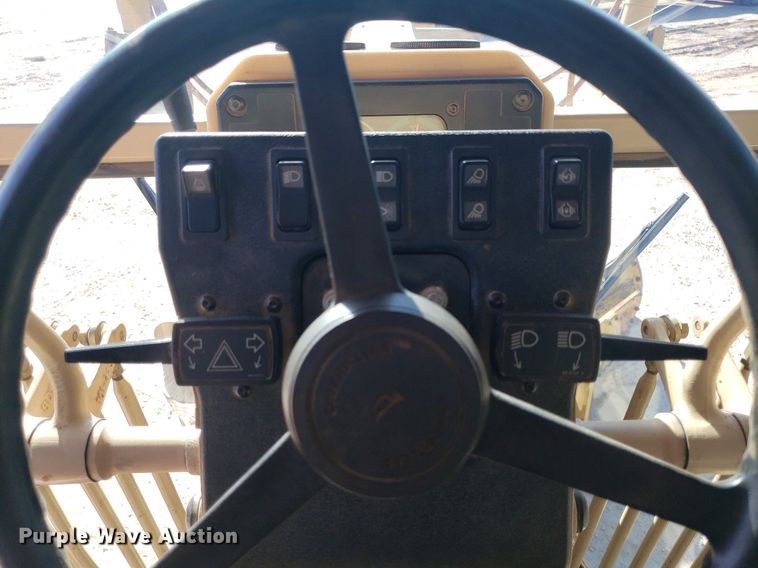 image for item DP7852 2007 Caterpillar   143H motor grader