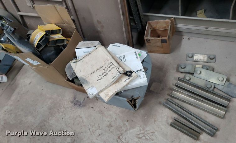 image for item DP7852 2007 Caterpillar   143H motor grader