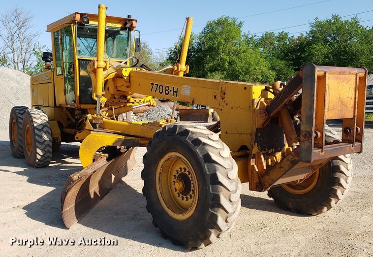 image for item DP7854 1990 John Deere 770B-H  motor grader