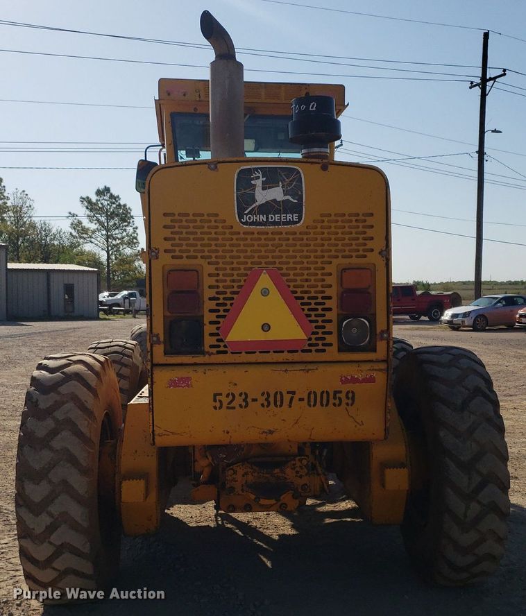 image for item DP7854 1990 John Deere 770B-H  motor grader