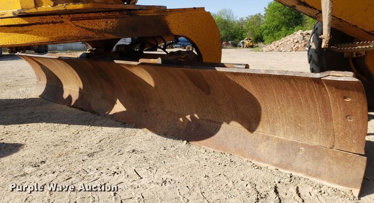 image for item DP7854 1990 John Deere 770B-H  motor grader