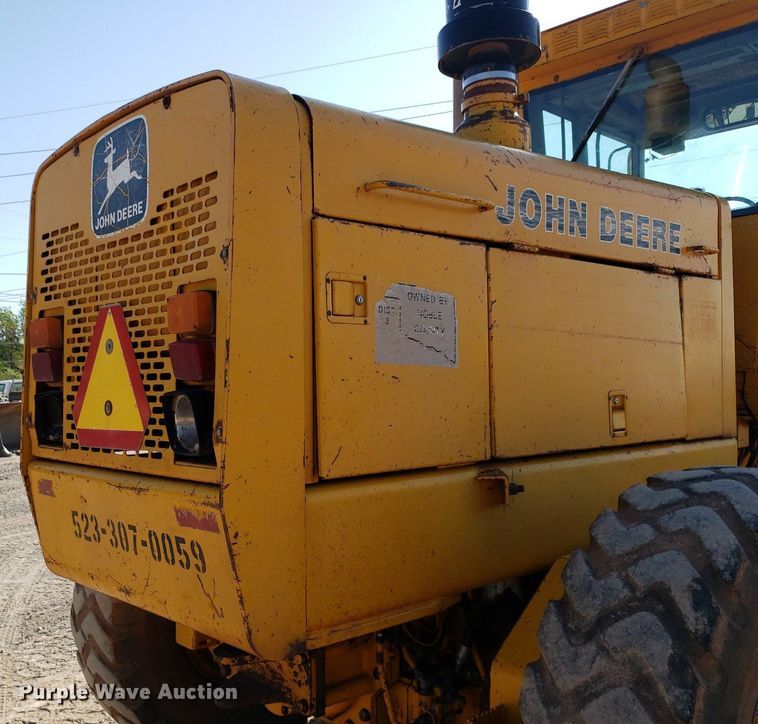 image for item DP7854 1990 John Deere 770B-H  motor grader