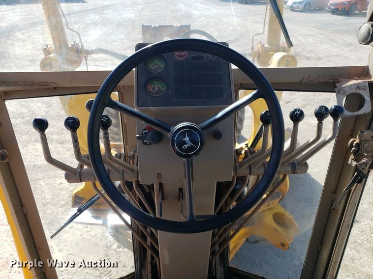 image for item DP7854 1990 John Deere 770B-H  motor grader