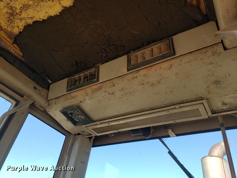 image for item DP7854 1990 John Deere 770B-H  motor grader