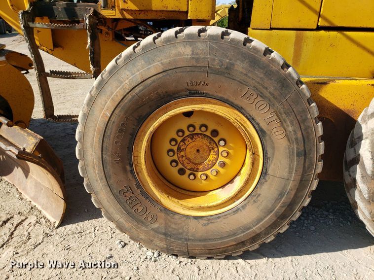 image for item DP7854 1990 John Deere 770B-H  motor grader