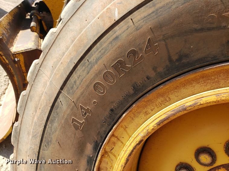 image for item DP7854 1990 John Deere 770B-H  motor grader