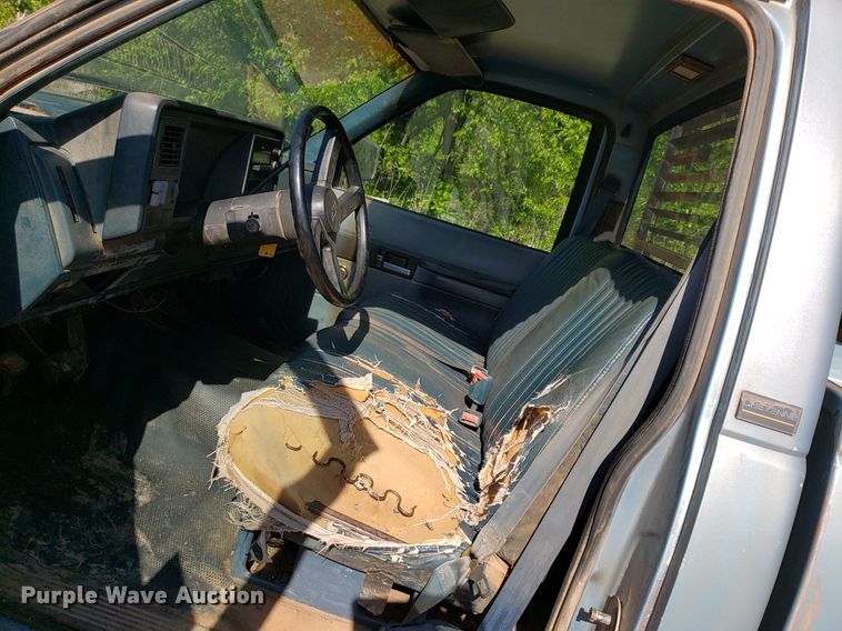 image for item DP7855 1990 Chevrolet C2500  pickup truck