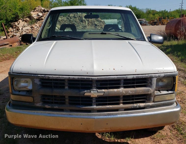 image for item DP7856 1995 Chevrolet C1500  pickup truck
