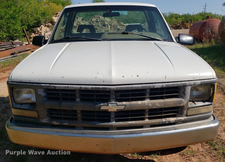 image for item DP7856 1995 Chevrolet C1500  pickup truck