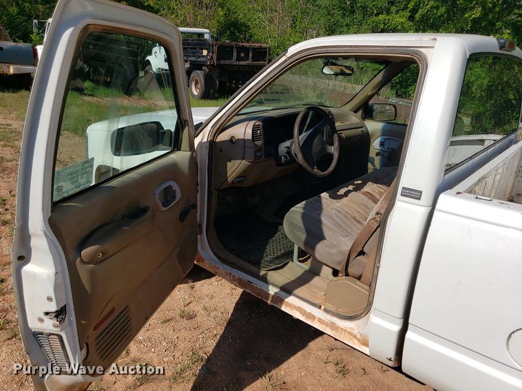 image for item DP7856 1995 Chevrolet C1500  pickup truck