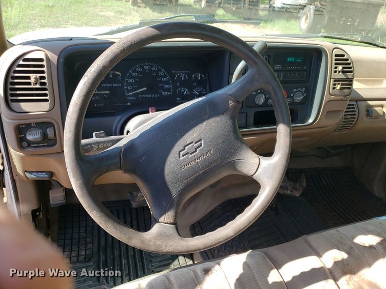 image for item DP7856 1995 Chevrolet C1500  pickup truck
