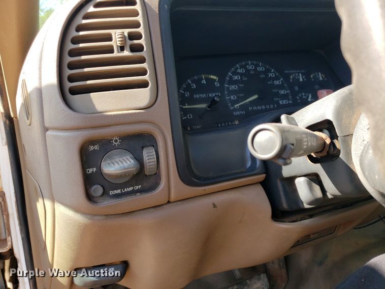 image for item DP7856 1995 Chevrolet C1500  pickup truck