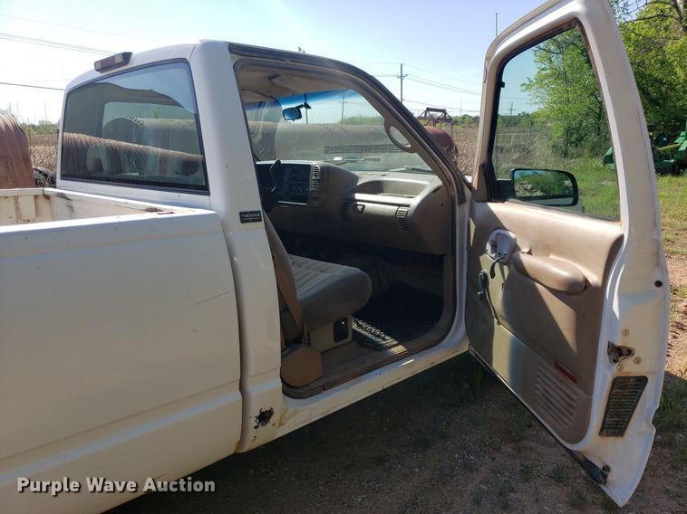 image for item DP7856 1995 Chevrolet C1500  pickup truck