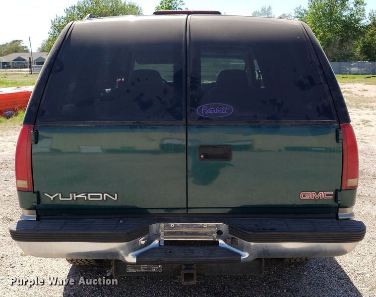 image for item DP7900 1999 GMC Yukon  SUV