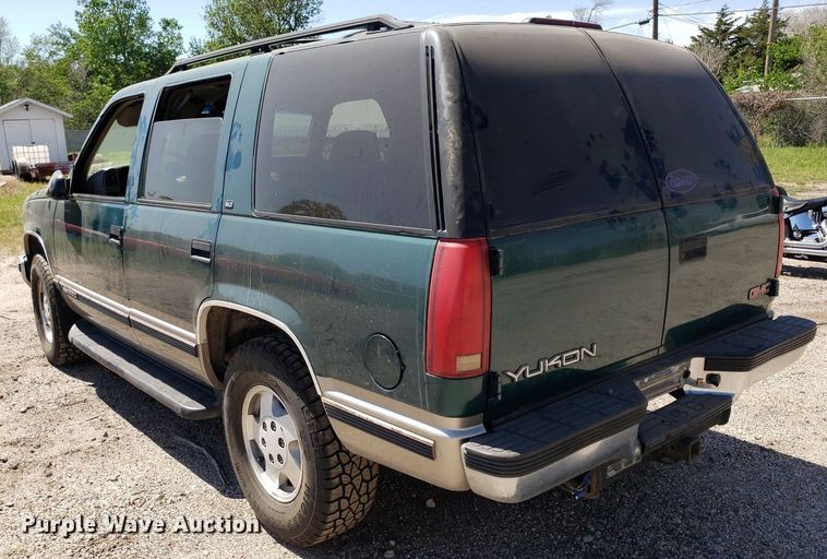 image for item DP7900 1999 GMC Yukon  SUV