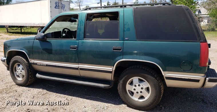 image for item DP7900 1999 GMC Yukon  SUV