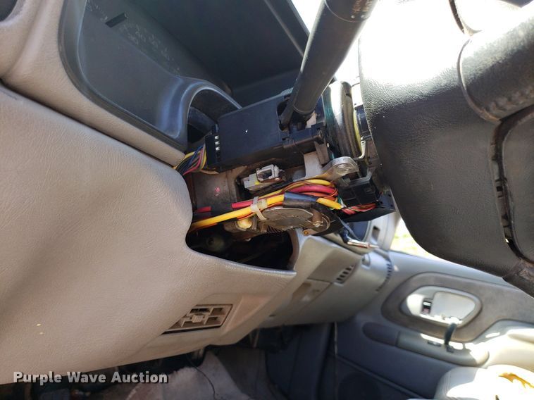 image for item DP7900 1999 GMC Yukon  SUV