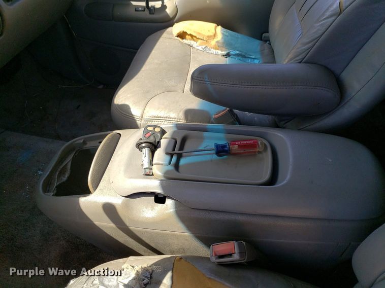 image for item DP7900 1999 GMC Yukon  SUV