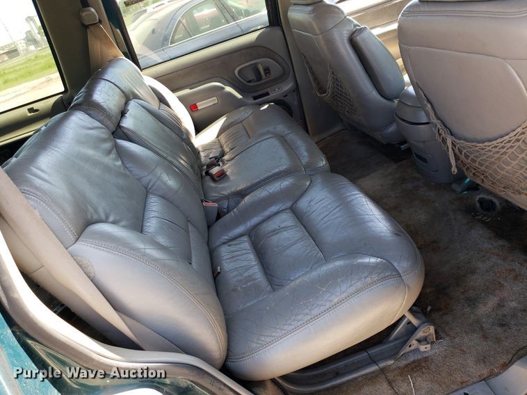 image for item DP7900 1999 GMC Yukon  SUV