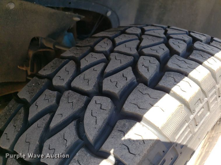 image for item DP7900 1999 GMC Yukon  SUV