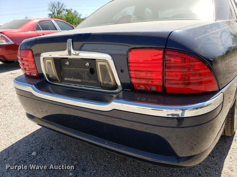 image for item DP7902 2002 Lincoln LS