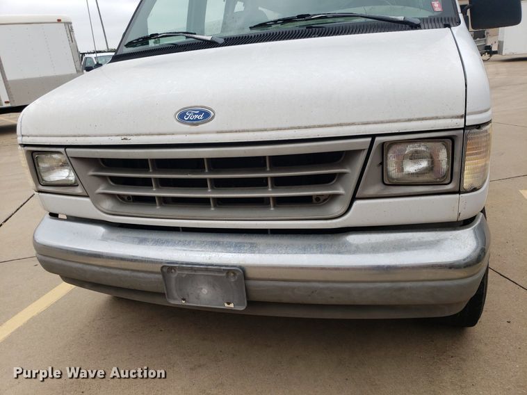 image for item DP7909 1992 Ford E250 Super Duty  van