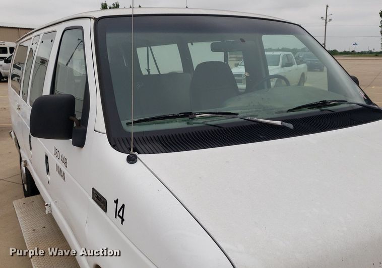 image for item DP7909 1992 Ford E250 Super Duty  van