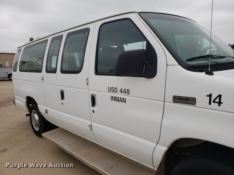 image for item DP7909 1992 Ford E250 Super Duty  van