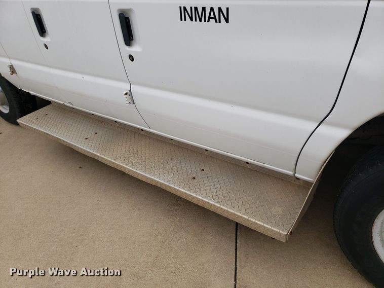 image for item DP7909 1992 Ford E250 Super Duty  van