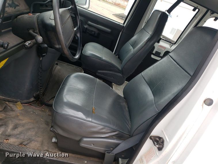 image for item DP7909 1992 Ford E250 Super Duty  van