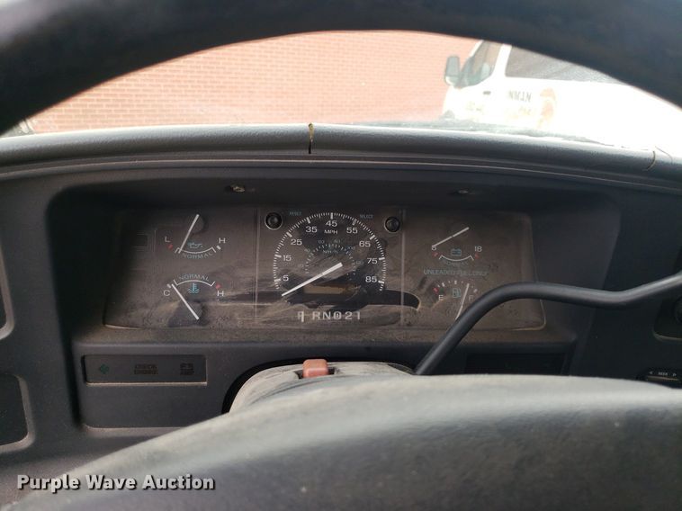 image for item DP7909 1992 Ford E250 Super Duty  van