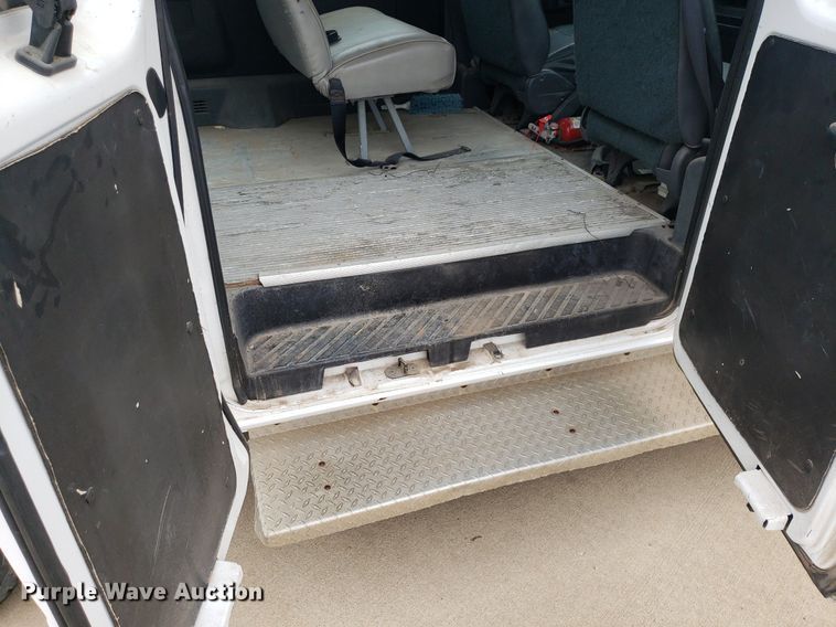 image for item DP7909 1992 Ford E250 Super Duty  van