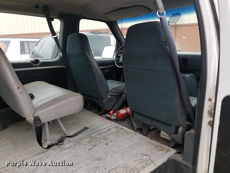 image for item DP7909 1992 Ford E250 Super Duty  van