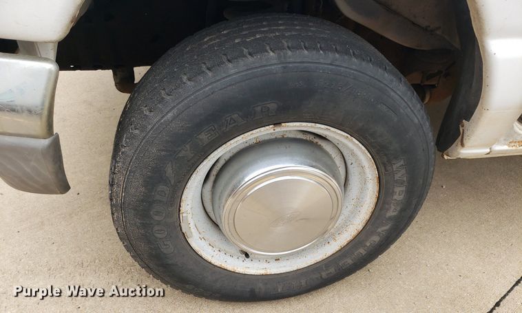 image for item DP7909 1992 Ford E250 Super Duty  van