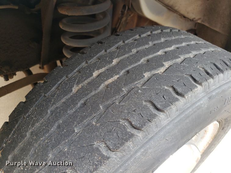 image for item DP7909 1992 Ford E250 Super Duty  van