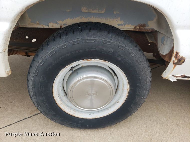 image for item DP7909 1992 Ford E250 Super Duty  van