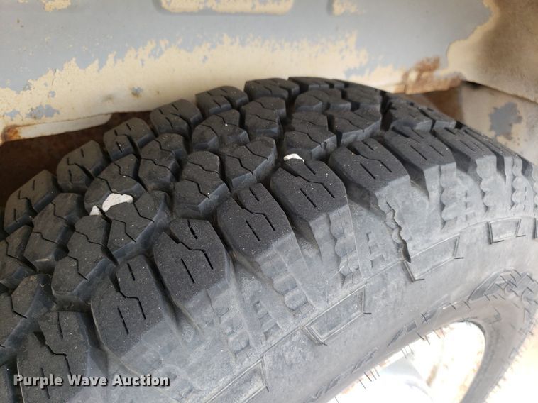 image for item DP7909 1992 Ford E250 Super Duty  van