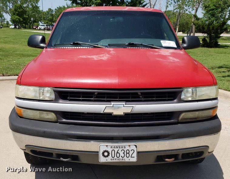 image for item DP7924 2002 Chevrolet Silverado 1500  Ext. Cab pickup truck