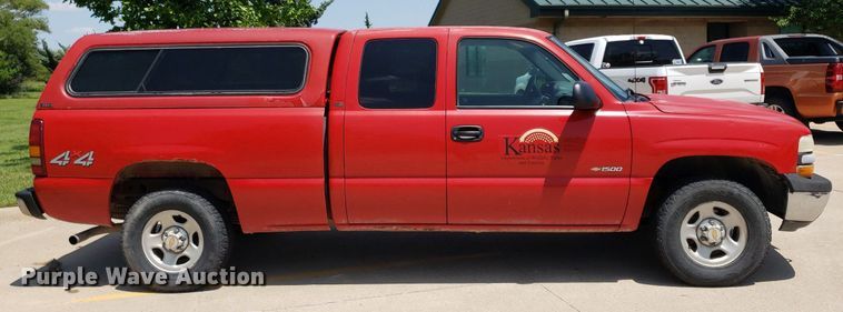 image for item DP7924 2002 Chevrolet Silverado 1500  Ext. Cab pickup truck