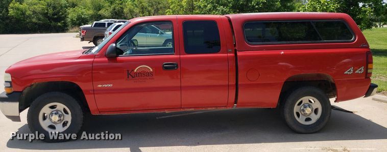 image for item DP7924 2002 Chevrolet Silverado 1500  Ext. Cab pickup truck