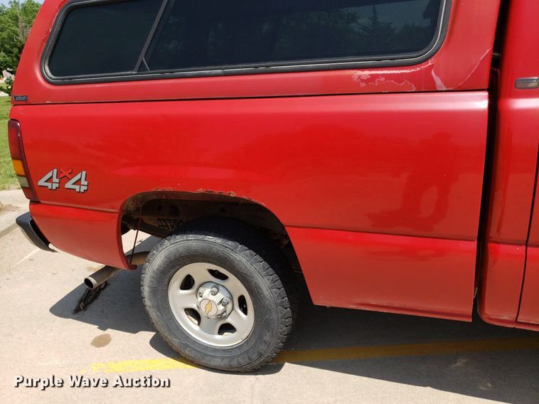 image for item DP7924 2002 Chevrolet Silverado 1500  Ext. Cab pickup truck