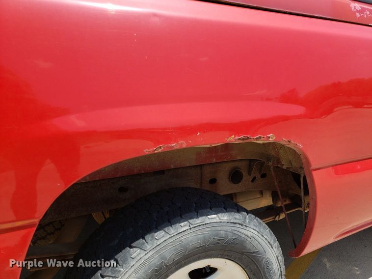 image for item DP7924 2002 Chevrolet Silverado 1500  Ext. Cab pickup truck