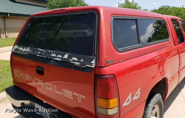 image for item DP7924 2002 Chevrolet Silverado 1500  Ext. Cab pickup truck