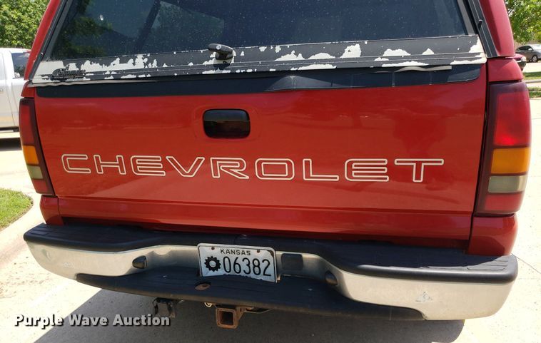 image for item DP7924 2002 Chevrolet Silverado 1500  Ext. Cab pickup truck