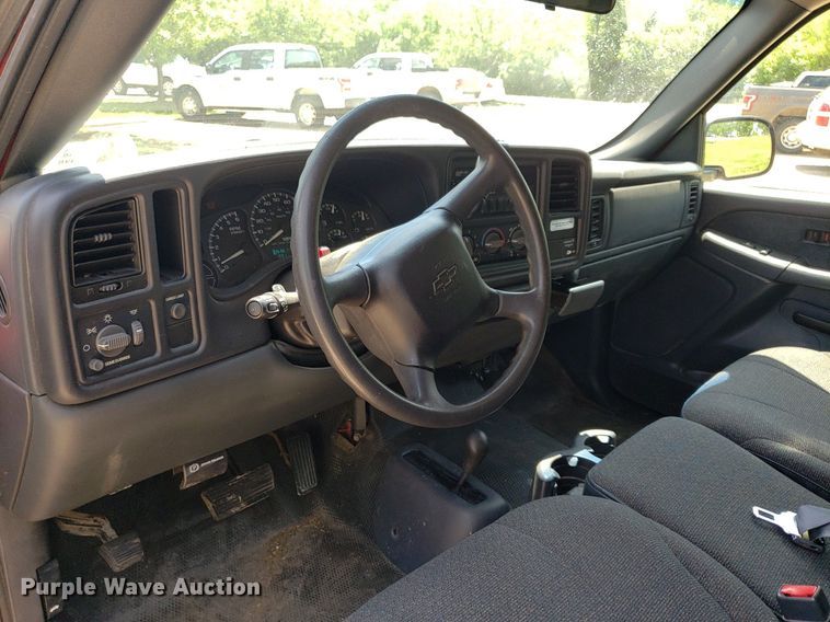 image for item DP7924 2002 Chevrolet Silverado 1500  Ext. Cab pickup truck